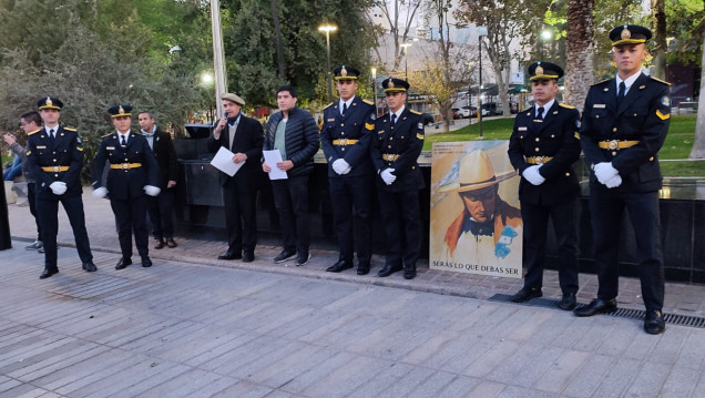 imagen Se realizó acto en honor al fundador e impulsor de la Comisión de Homenaje al Gral. San Martín y su Gesta patriótica