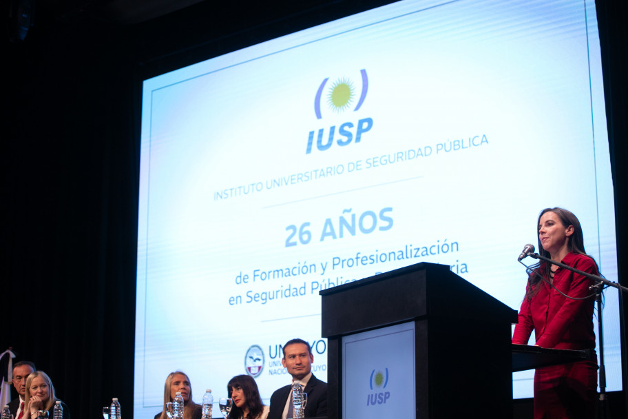 imagen 5 El IUSP celebro un gran acto de colación de grado con un número de egresados histórico