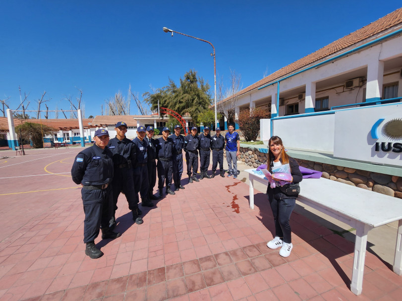 imagen 7 Se desarrolló el 2° Torneo de Voley Recreativo Mixto en la Sede Central del IUSP