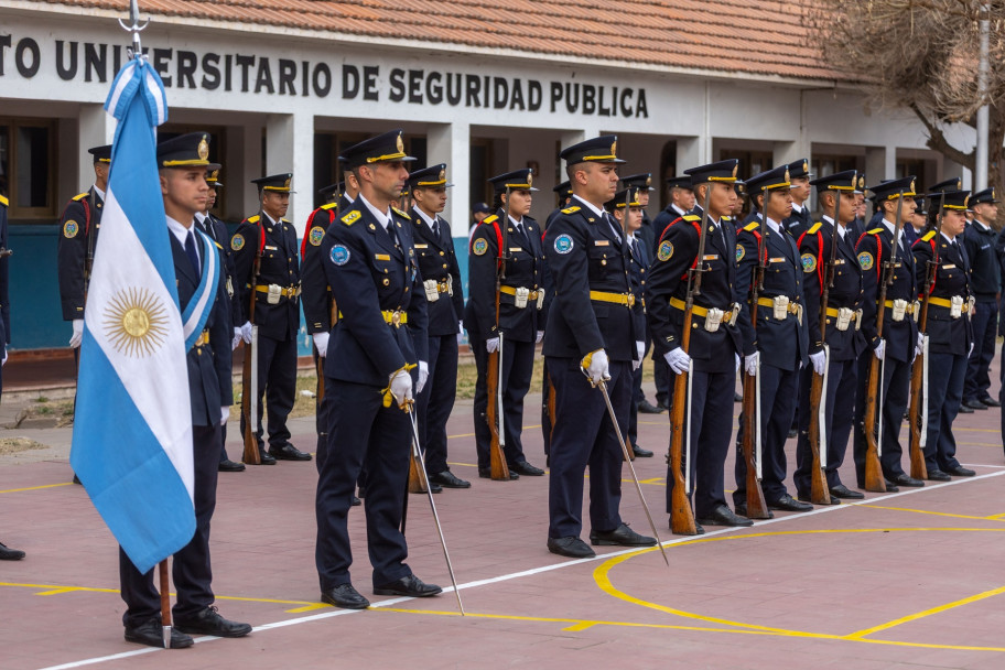 imagen 2 Acto de egreso del curso de Auxiliares Sede Central