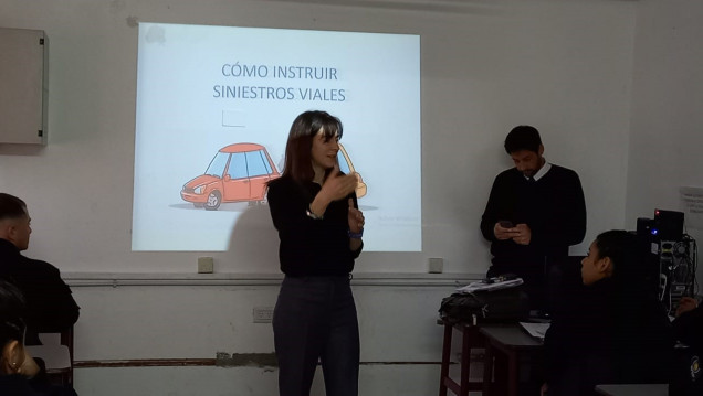 imagen Se realizó charla dirigida a alumnos de Tecnicatura para la cátedra de Práctica Sumarial en la Delegación Zona Sur