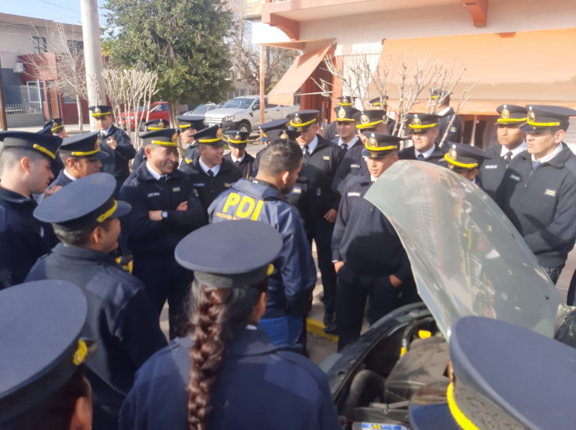 imagen 3 Alumnos de Tecnicatura de Valle de Uco se capacitaron sobre procedimientos policiales