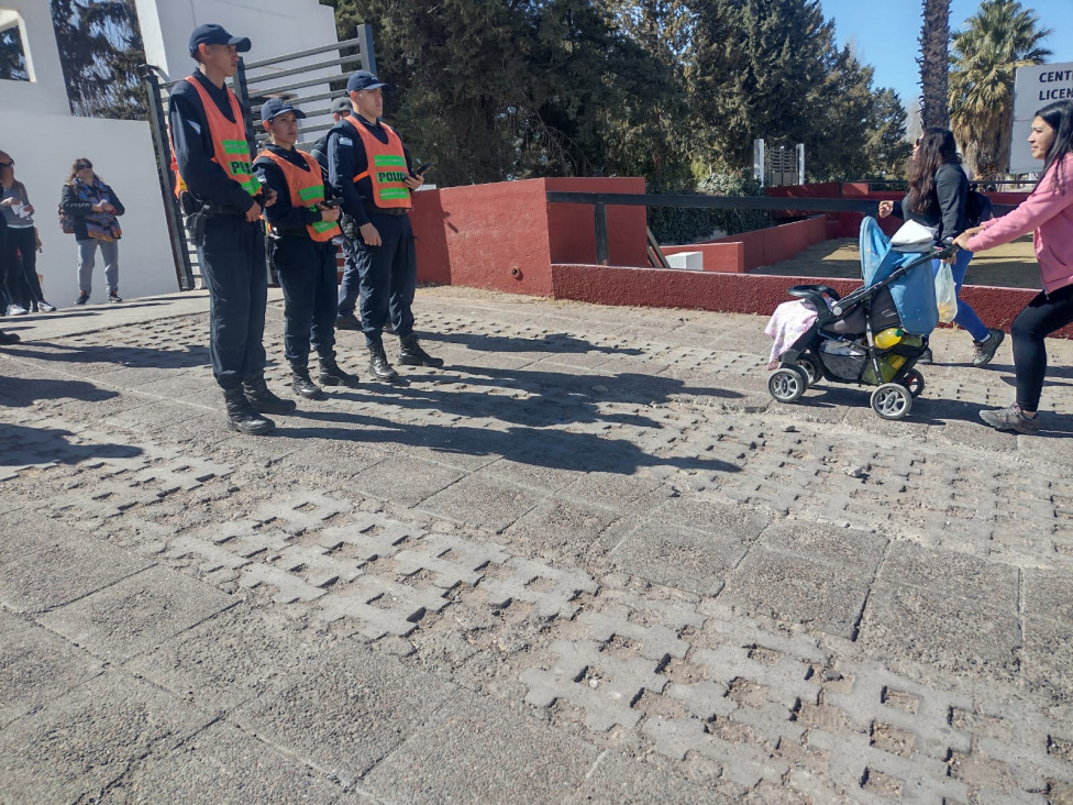 imagen Cadetes de la Delegación Zona Este prestaron servicio en festejo del Día del niño en Junín