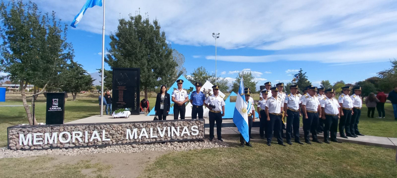 imagen La Delegación Valle de Uco presente en Acto por el 42° Aniversario del Día del Veterano y Caídos en la Guerra de Malvinas