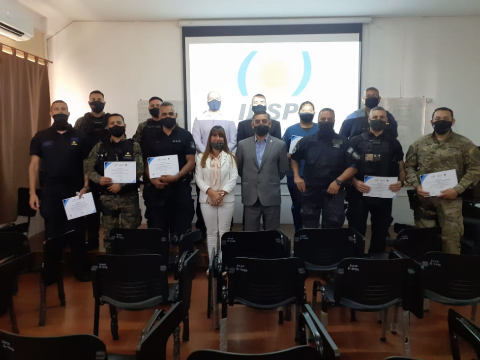 imagen Con la entrega de certificados finalizó el Curso de Instructor de Tiro 2020