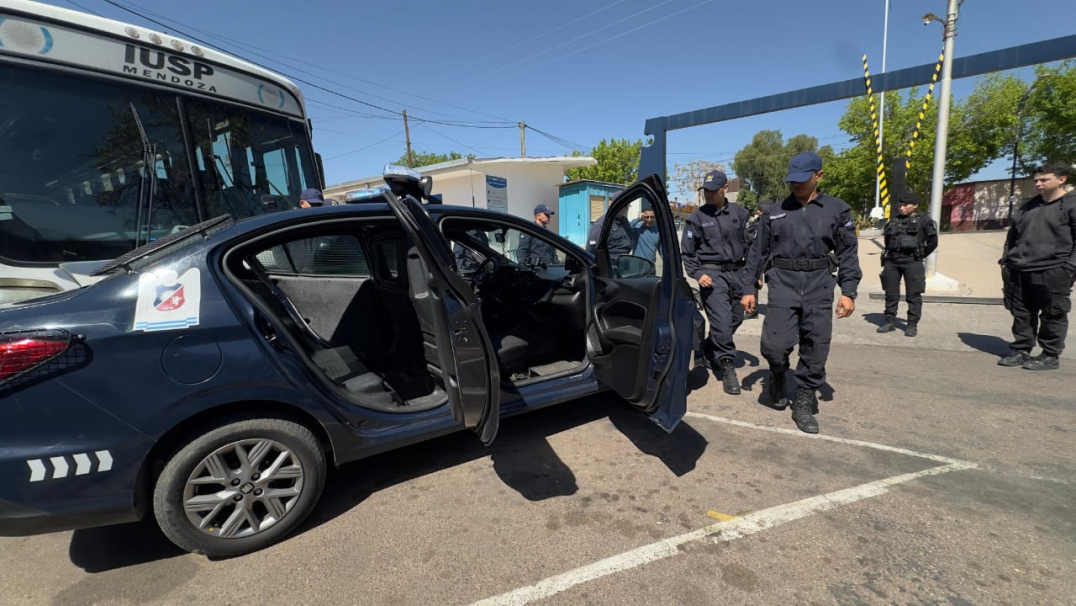 imagen 2 Capacitación tecnológica para cadetes del IUSP