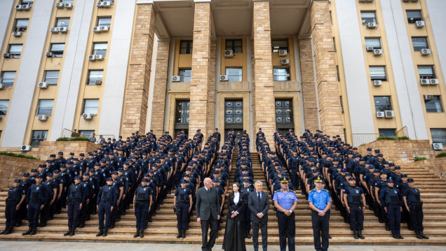 imagen 285 nuevos Policías recién egresados de todas las delegaciones del IUSP fueron presentados en casa de gobierno