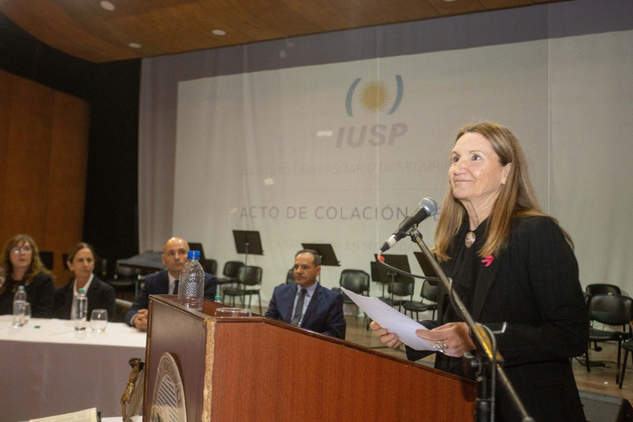 imagen 28 Histórica colación de grado con el mayor número de Licenciados en Seguridad Pública y Seguridad Penitenciaria del IUSP