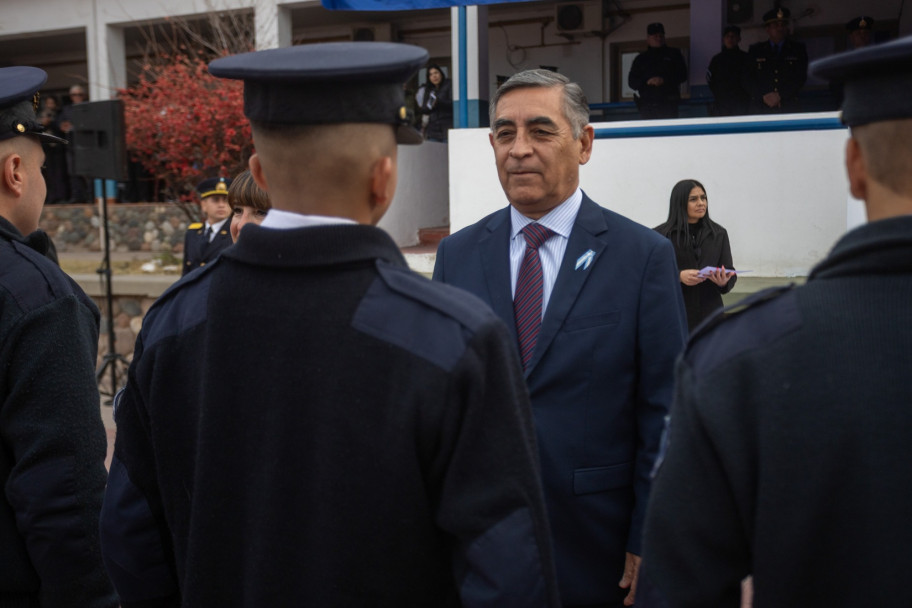 imagen 8 Acto de egreso del curso de Auxiliares Sede Central