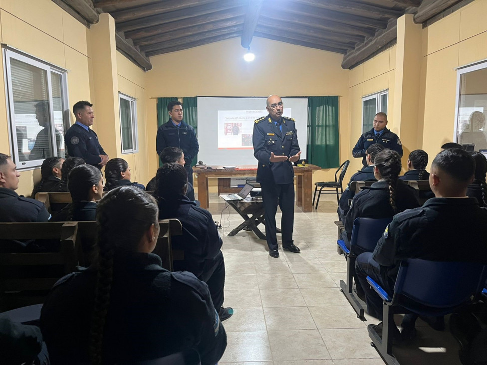 imagen Cadetes de la FPB N° 206 para Auxiliar de la Delegación Valle de Uco, finalizaron sus prácticas profesionalizantes