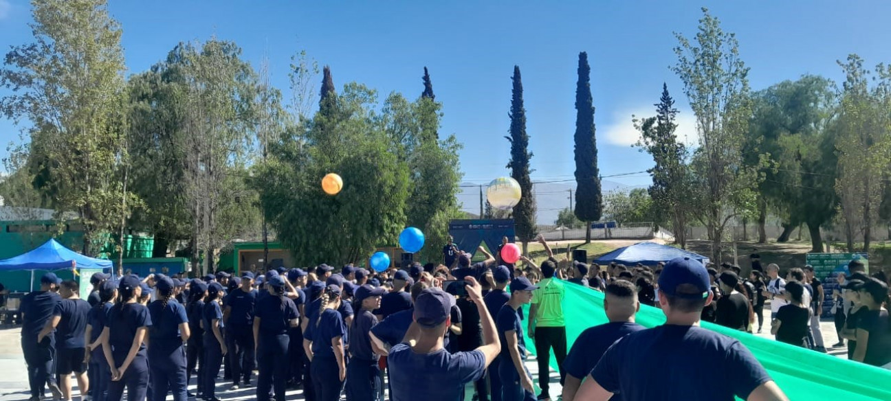 imagen Alumnos de primer año del IUSP participaron activamente en la Bienvenida 2024 de la UNCuyo