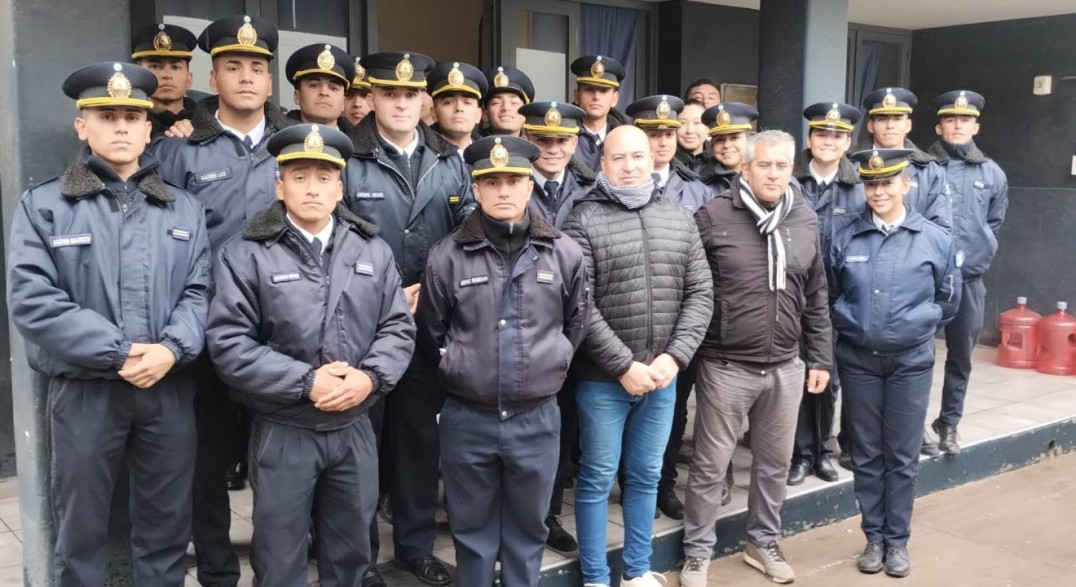 imagen 1 Alumnos de Tecnicatura visitaron las dependencias policiales de automotores/robos y hurtos y UPANA de Zona Este
