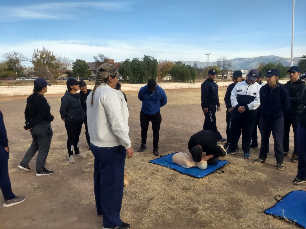 imagen Se realizó clase de Atención Básica para la salud sobre técnica de RCP