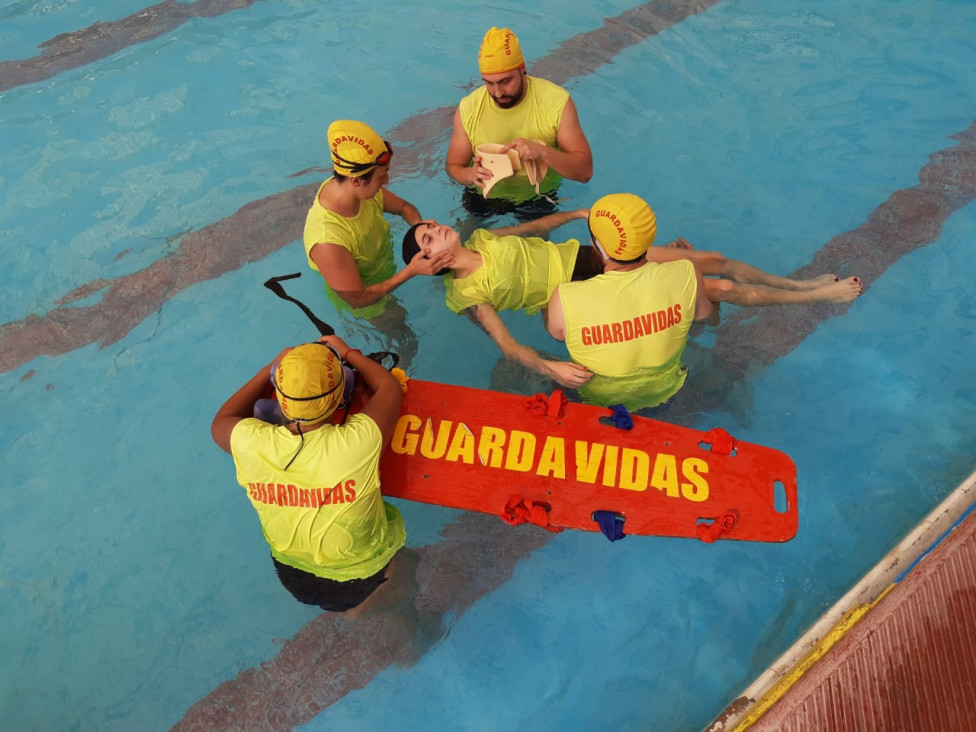 imagen Alumnos de Tecnicatura de Delegación Zona Este realizaron diversas actividades acuáticas