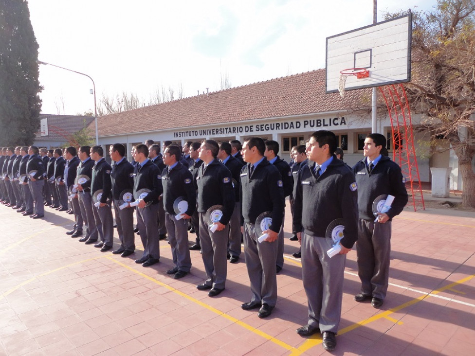 imagen Finalización de los Cursos de Auxiliar en Seguridad Pública No. 119, 120 y 123.