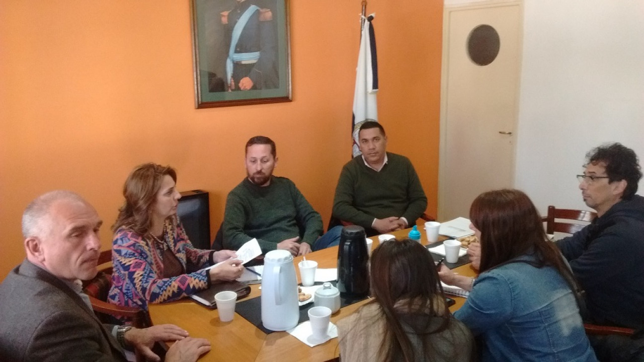 imagen Reunión informativa para periodistas que se van a especializar en temas policiales