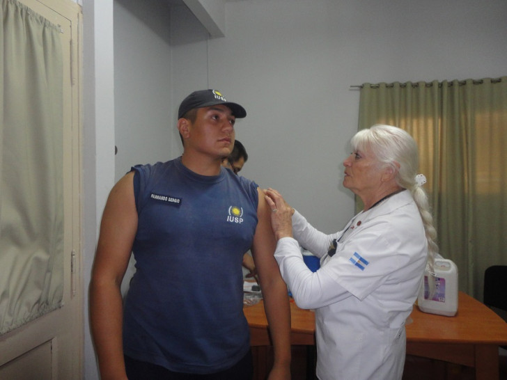 imagen Primer Jornada de vacunación 2014 en el IUSP