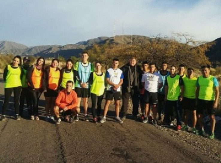 imagen El equipo de Running Sede Central realizó una Caminata al Cerro Arco