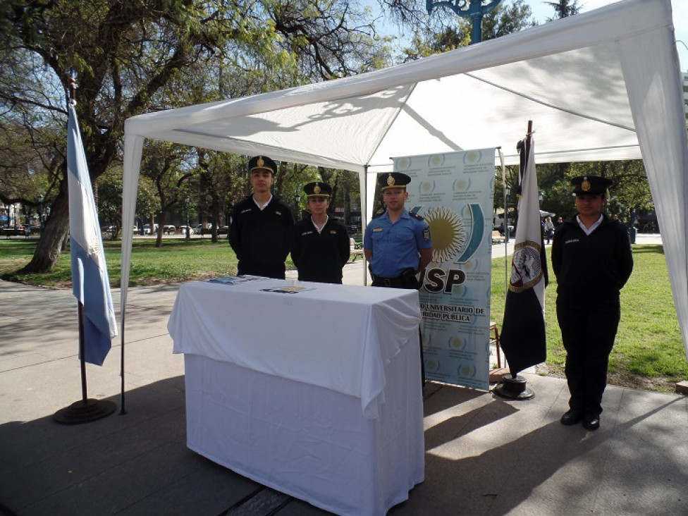 imagen Participación del  IUSP en la 6º Muestra Policial